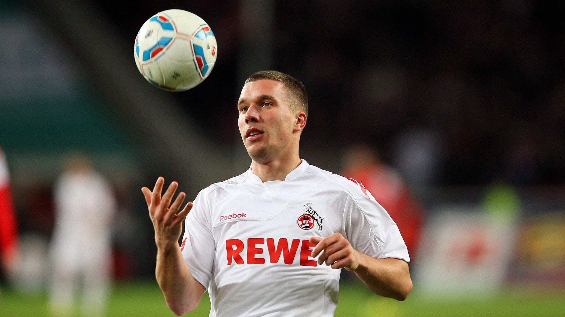 青少年足球志愿者团队蓬勃发展，拉近青少年与绿茵之间的距离